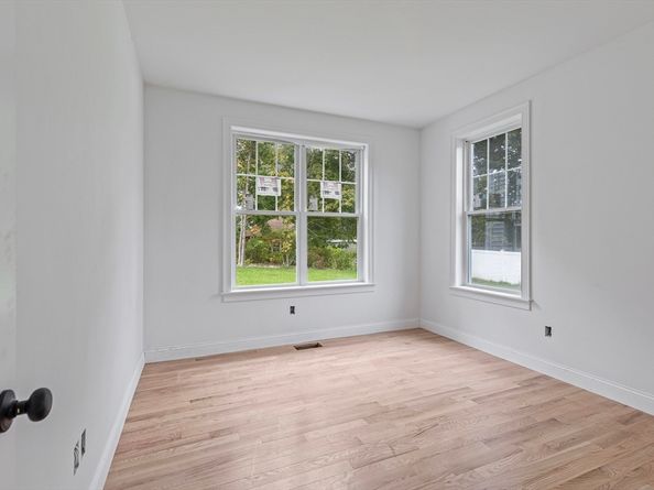 4 Abby Road, Grafton MA 01536