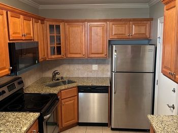 47 Alvarado Ave