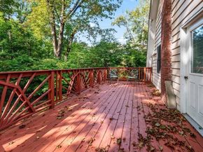 8 Montvale Rd, Worcester MA 01609