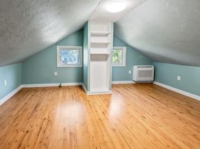 8 Montvale Rd, Worcester MA 01609