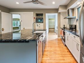 8 Montvale Rd, Worcester MA 01609