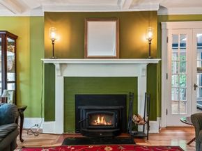 8 Montvale Rd, Worcester MA 01609