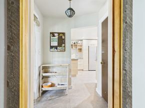 81 Bartlett St, Chelmsford MA 01824
