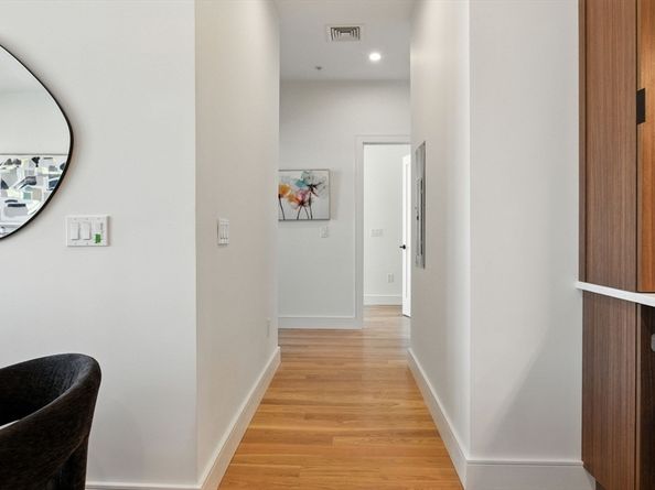 58 Kent 302, Brookline MA 02445