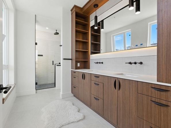 58 Kent 302, Brookline MA 02445