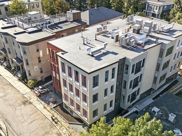 58 Kent 302, Brookline MA 02445