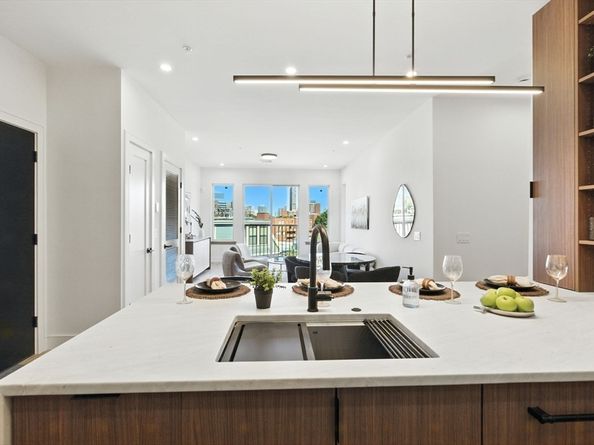 58 Kent 302, Brookline MA 02445