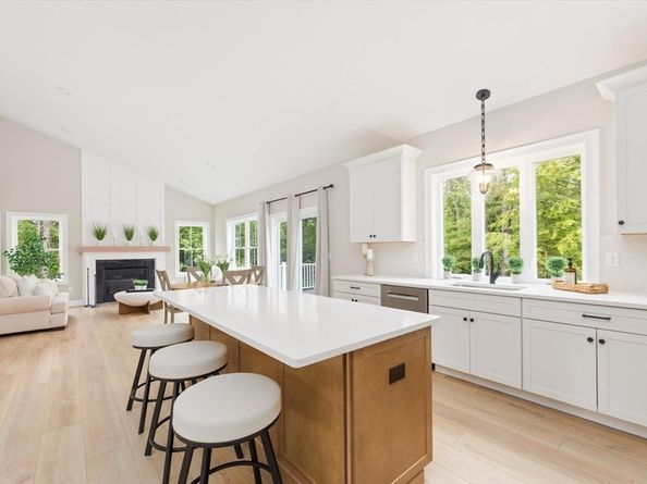 25-2 Sunset Road, Westminster MA 01473