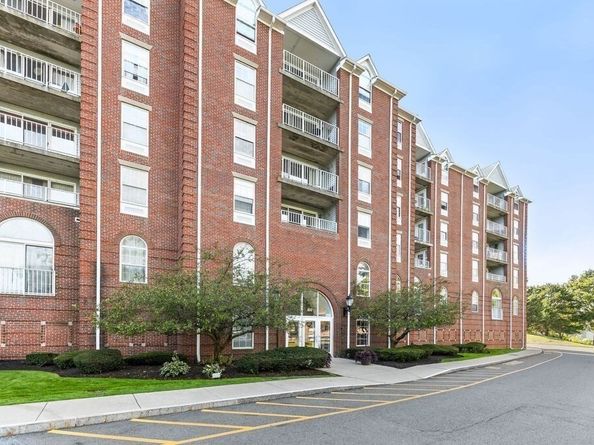 100 Boatswain's Way 201, Chelsea MA 02150