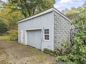 16 N Main St, West Boylston MA 01583