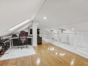 16 N Main St, West Boylston MA 01583