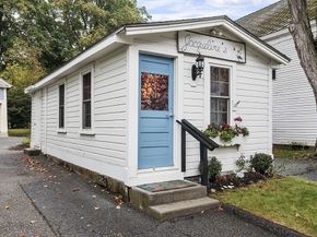 16 N Main St, West Boylston MA 01583