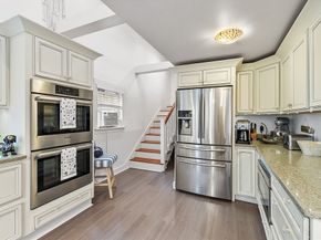 16 N Main St, West Boylston MA 01583