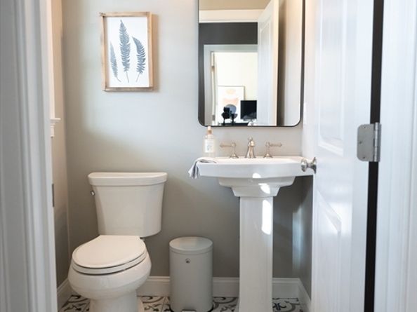 138 Mantell Rd, Uxbridge MA 01569