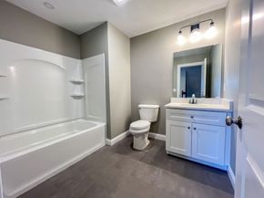 138 Mantell Rd, Uxbridge MA 01569