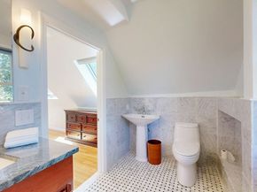 25 Allen Ave, Newton MA 02468