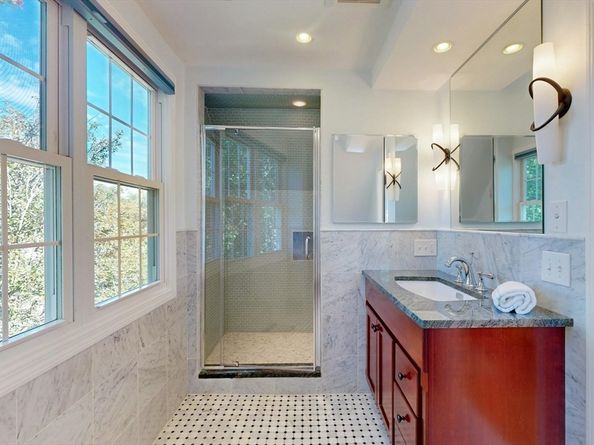 25 Allen Ave, Newton MA 02468