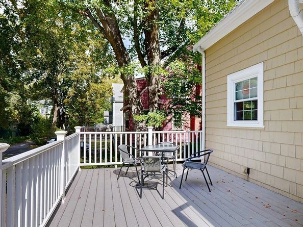 25 Allen Ave, Newton MA 02468