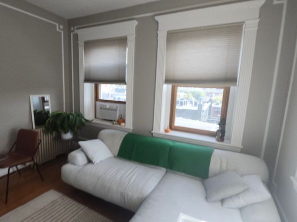 8 Garrison St 706, Boston MA 02116