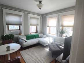 8 Garrison St 706, Boston MA 02116