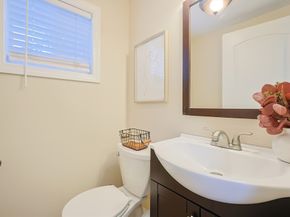 32 Melrose Street, Worcester MA 01605