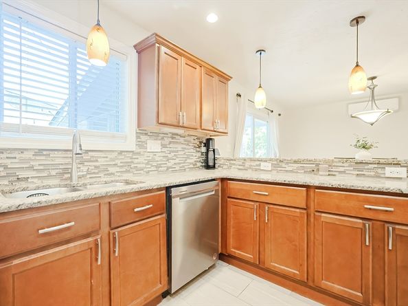 32 Melrose Street, Worcester MA 01605