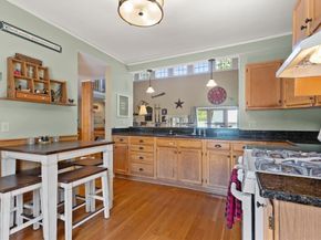 291 Plimpton St, Walpole MA 02081