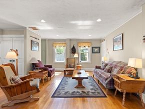 291 Plimpton St, Walpole MA 02081