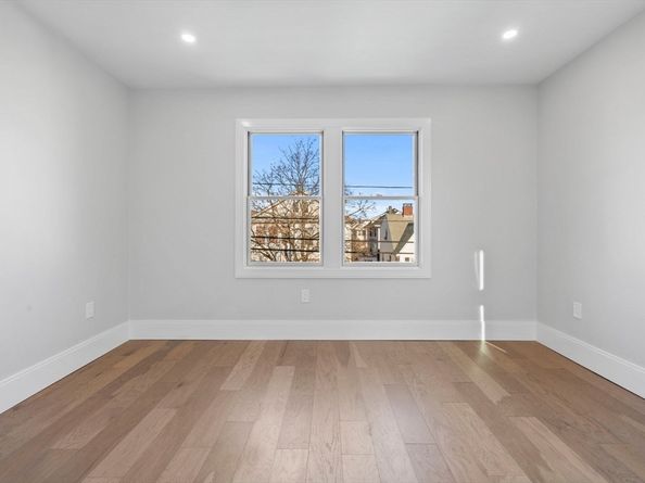 39-41 Bonner Avenue PH, Medford MA 02155