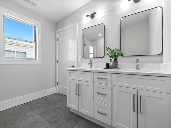 39-41 Bonner Avenue PH, Medford MA 02155