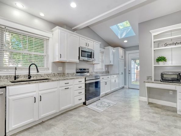 235 Curve St, Dedham MA 02026