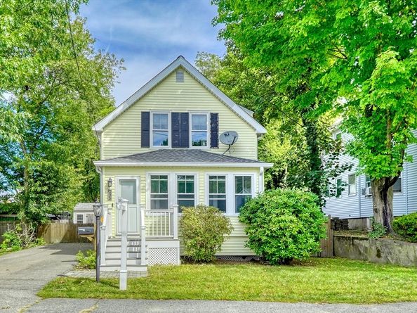 235 Curve St, Dedham MA 02026