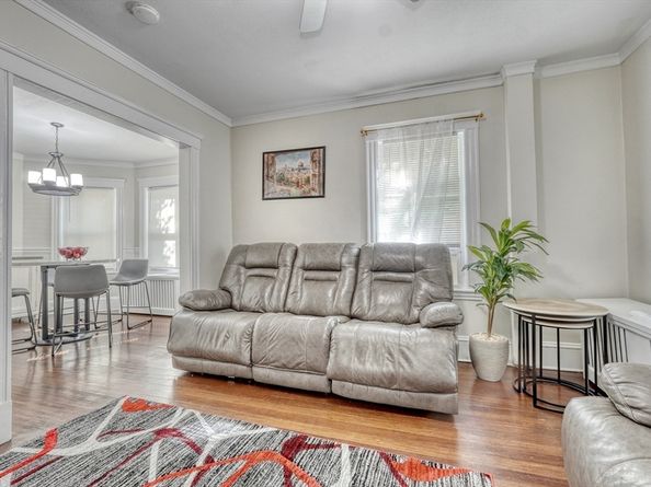 235 Curve St, Dedham MA 02026