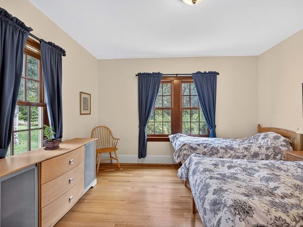 44 Baker Bridge Rd, Lincoln MA 01773