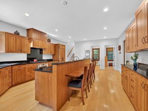 44 Baker Bridge Rd, Lincoln MA 01773