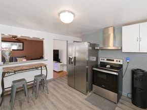 121 Pilgrim Ave, Worcester MA 01604