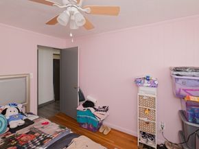 121 Pilgrim Ave, Worcester MA 01604