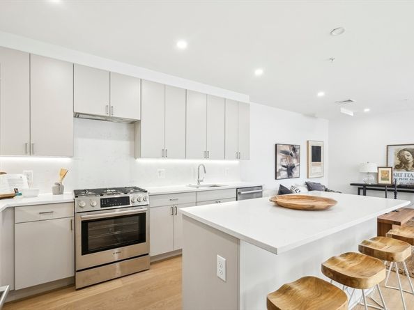 256 Dorchester Street 503, Boston MA 02127