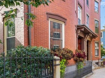 46 High St