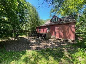 9 Ball Hill Rd, Princeton MA 01541