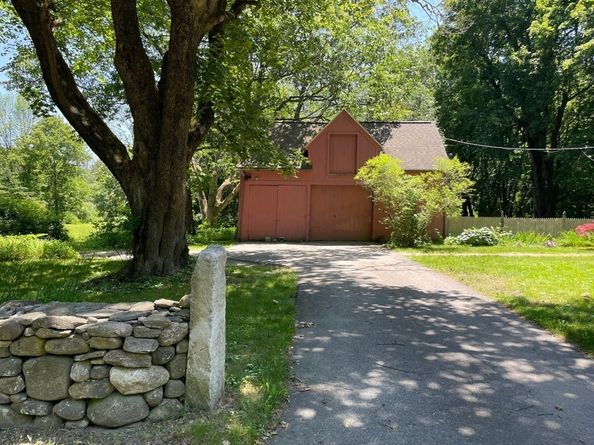 9 Ball Hill Rd, Princeton MA 01541