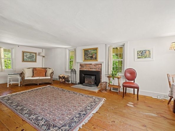 9 Ball Hill Rd, Princeton MA 01541