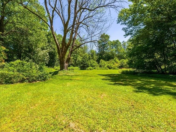 9 Ball Hill Rd, Princeton MA 01541
