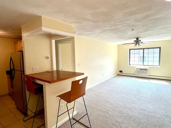 103 Grove St 337, Rockland MA 02370