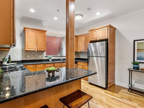 159 Harvard Street 1R, Medford MA 02155