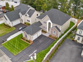 241 Lake Ave, Worcester MA 01604