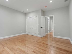 241 Lake Ave, Worcester MA 01604