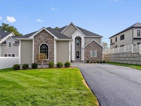 241 Lake Ave, Worcester MA 01604