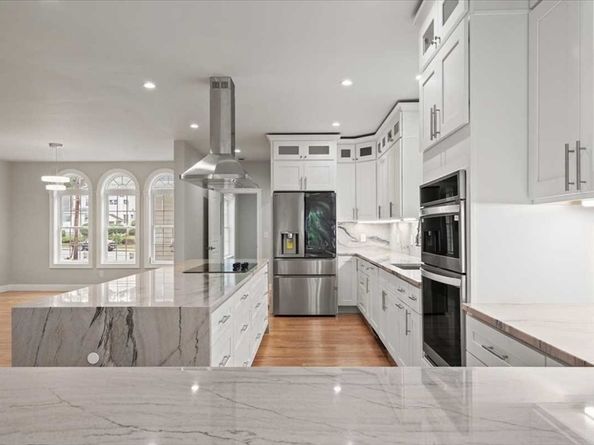 241 Lake Ave, Worcester MA 01604
