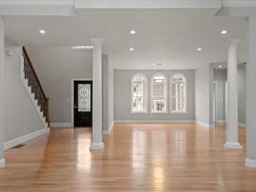 241 Lake Ave, Worcester MA 01604